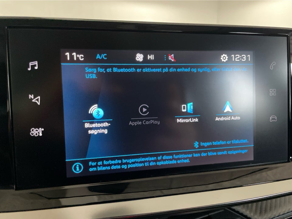 Peugeot 208 1,2 PureTech 100 Allure Sky 5d