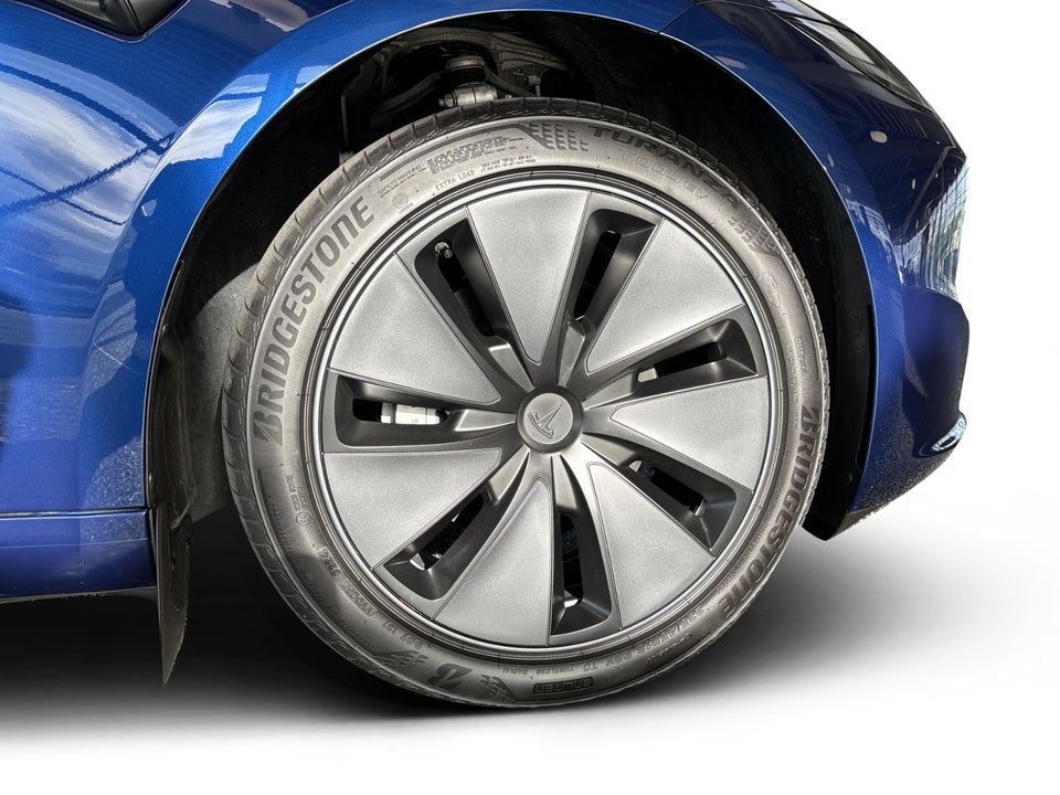 Tesla Model 3 Long Range RWD 4d