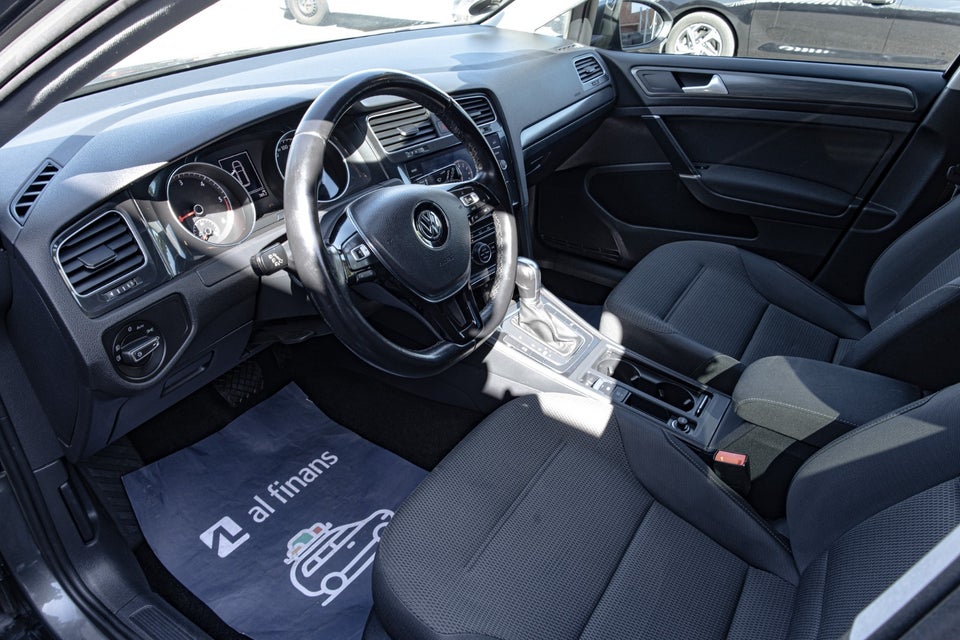 VW Golf VII 1,6 TDi 115 Comfortline Variant DSG 5d