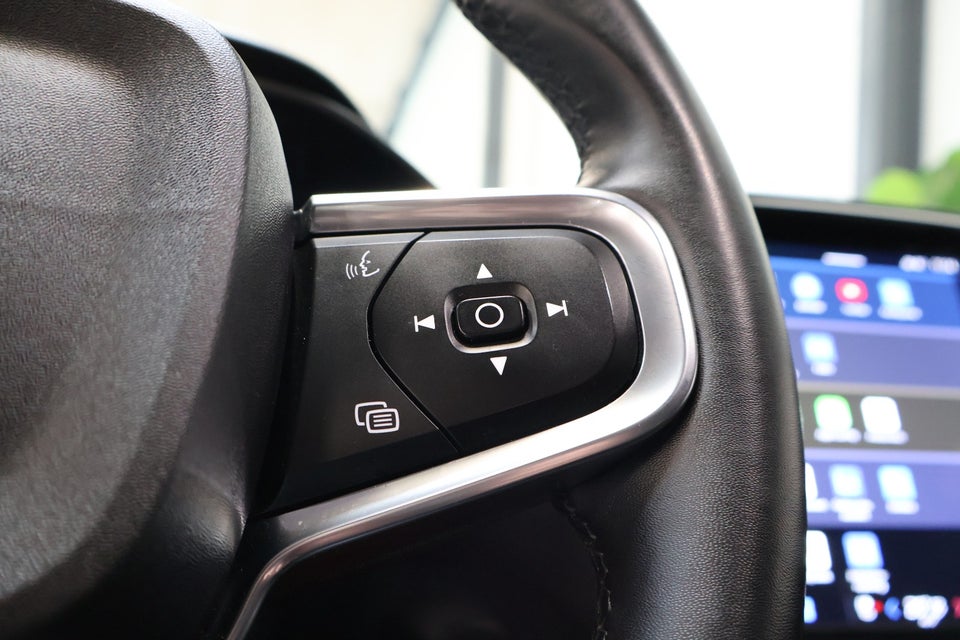 Volvo XC40 P6 ReCharge Core 5d