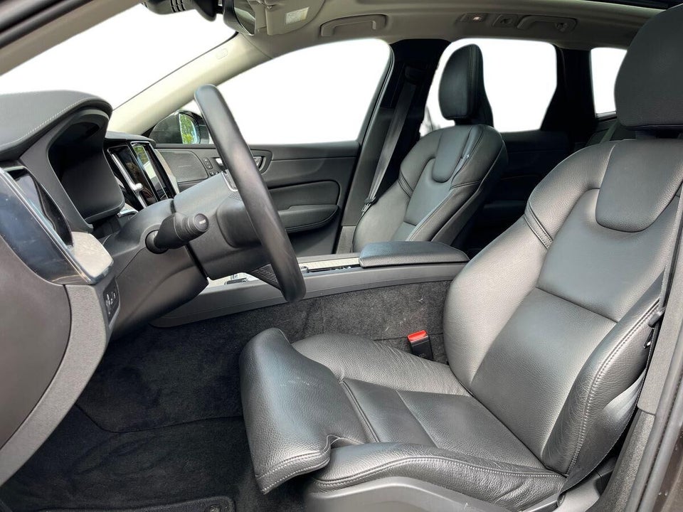 Volvo XC60 2,0 T6 ReCharge Inscription aut. AWD 5d