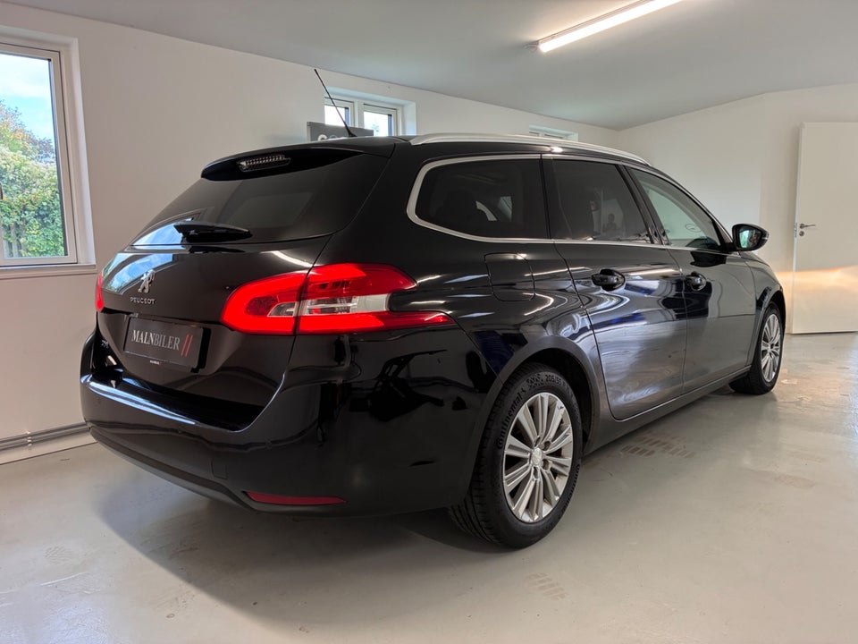 Peugeot 308 1,5 BlueHDi 130 Selection Sky SW EAT8 5d
