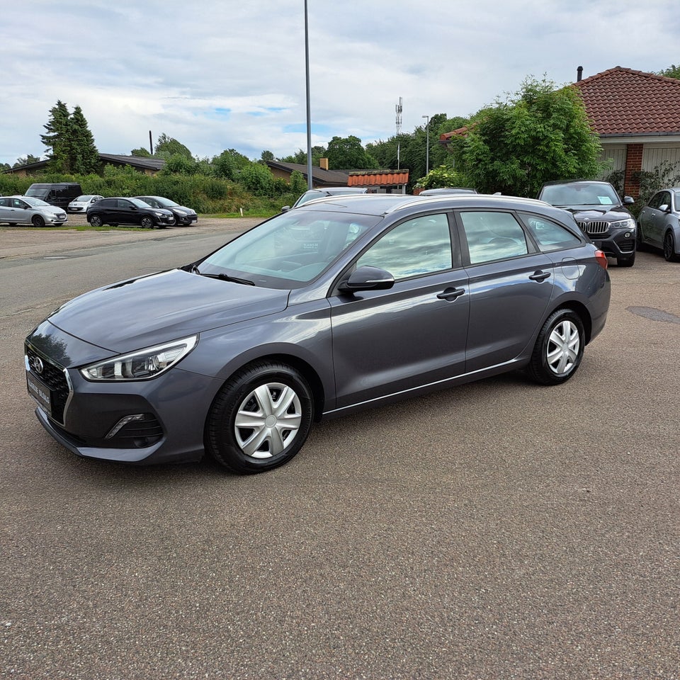 Hyundai i30 1,0 T-GDi Life+ stc. 5d