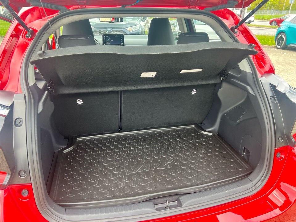 Toyota Yaris 1,5 Hybrid Active Tech e-CVT 5d