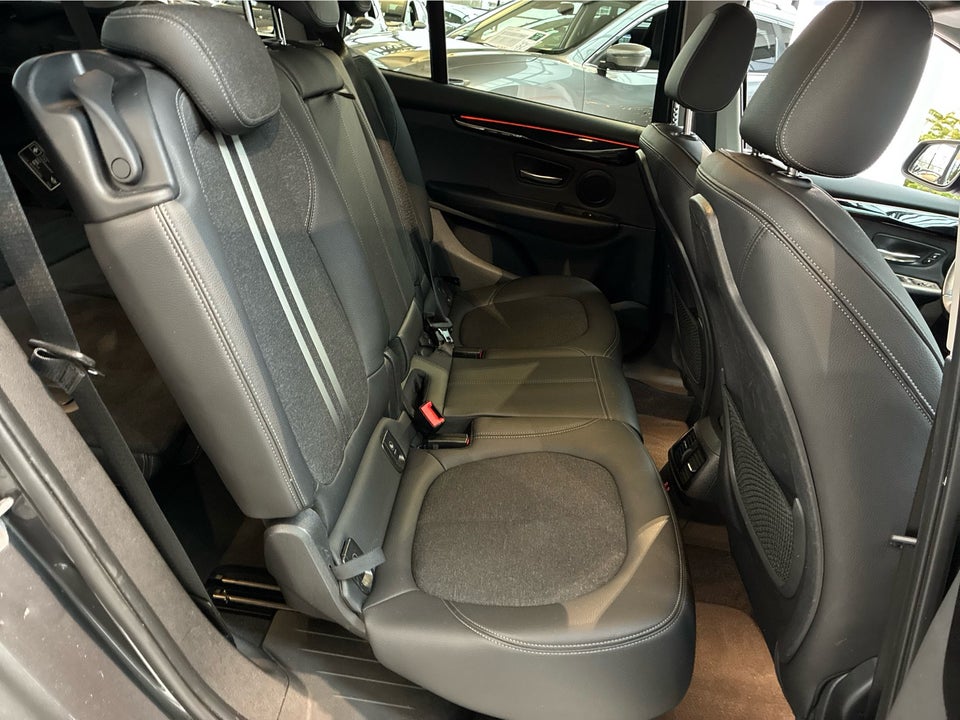 BMW 216i 1,5 Gran Tourer Sport Line 7prs 5d