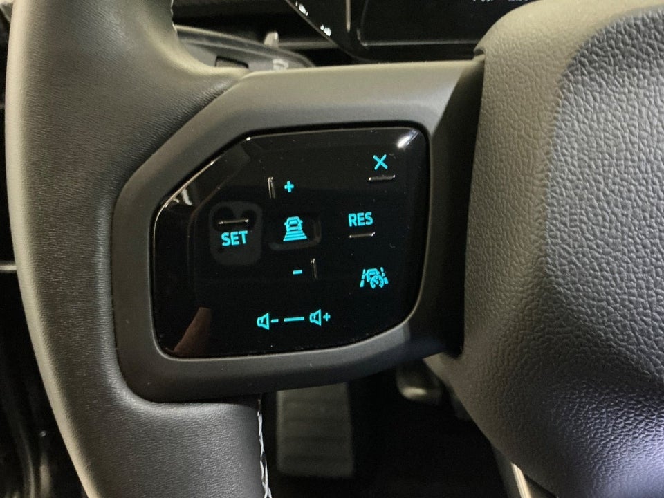 Ford Explorer 77 Premium Extended Range 5d