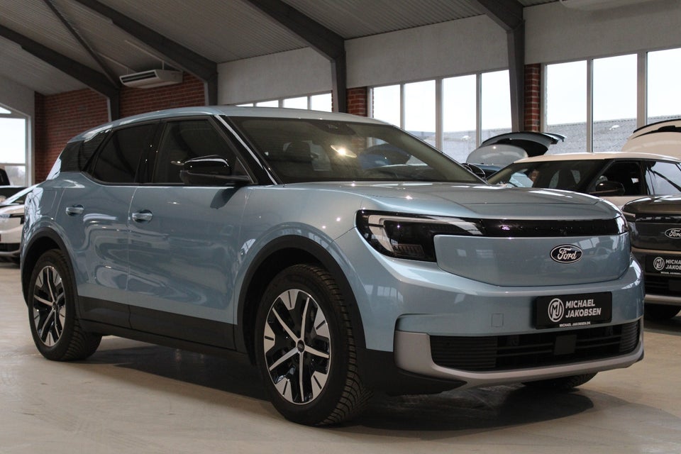 Ford Explorer 77 Select Extended Range 5d