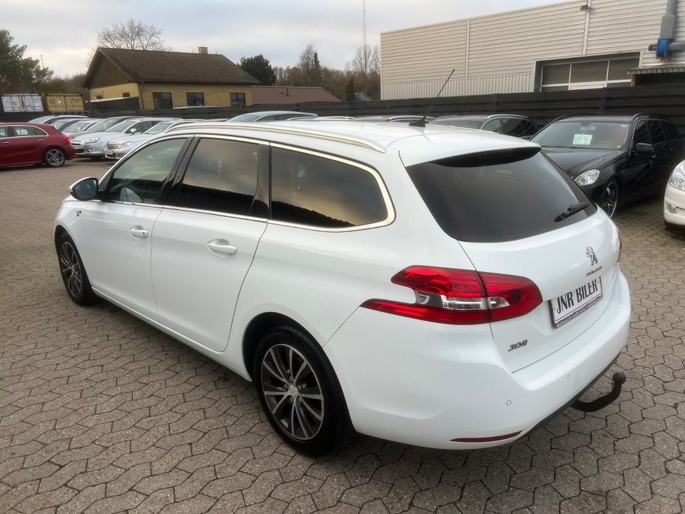 Peugeot 308 1,6 BlueHDi 120 Chili Style SW 5d