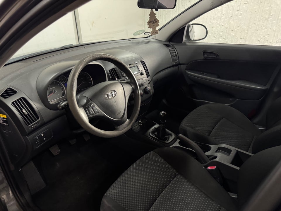 Hyundai i30 1,6 CVVT Comfort 5d