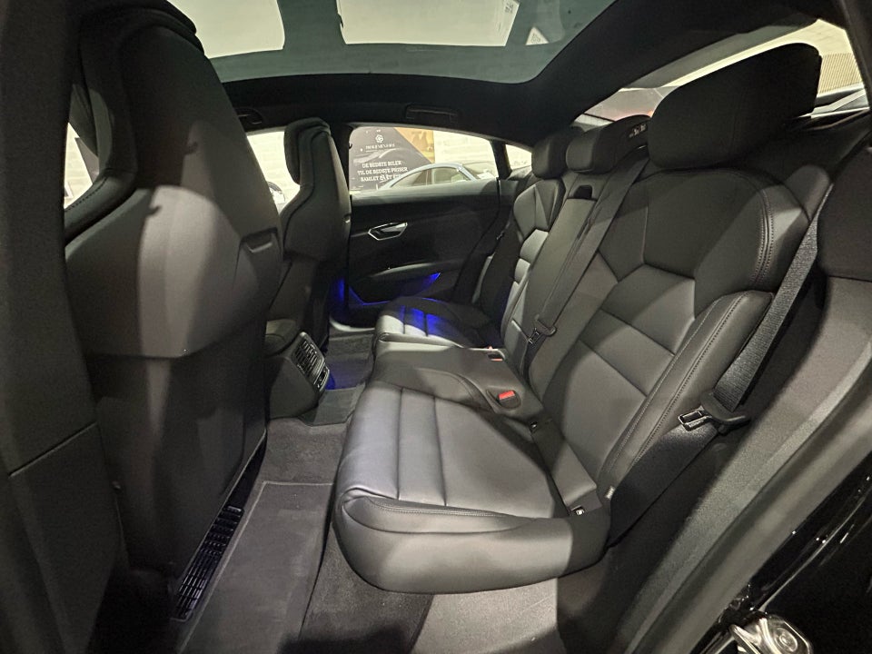 Audi e-tron GT quattro 4d