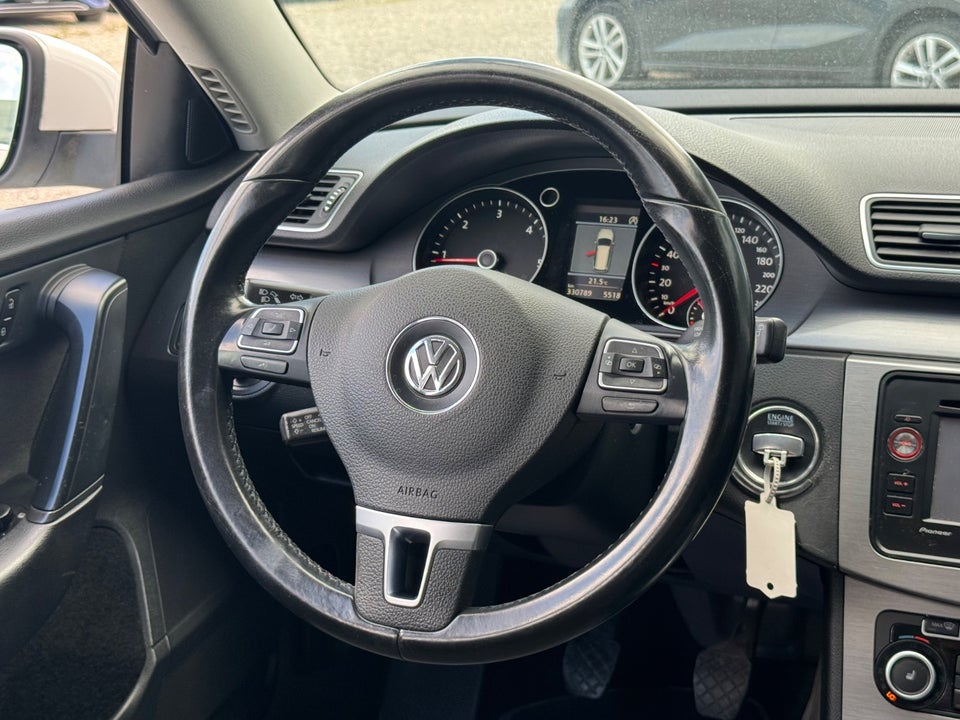 VW Passat 2,0 TDi 140 Comfortline Variant BMT 5d