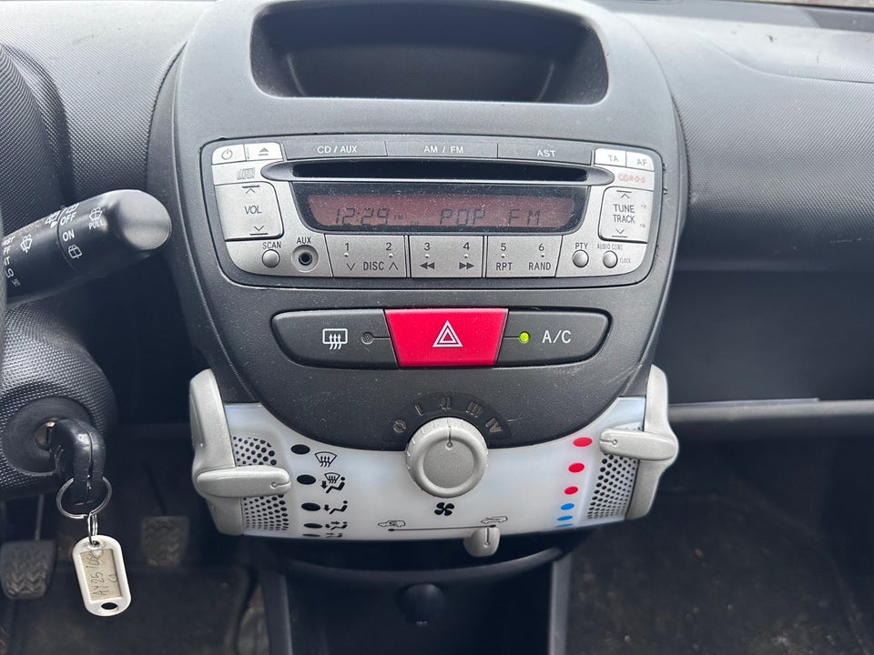 Citroën C1 1,0i Attraction 5d