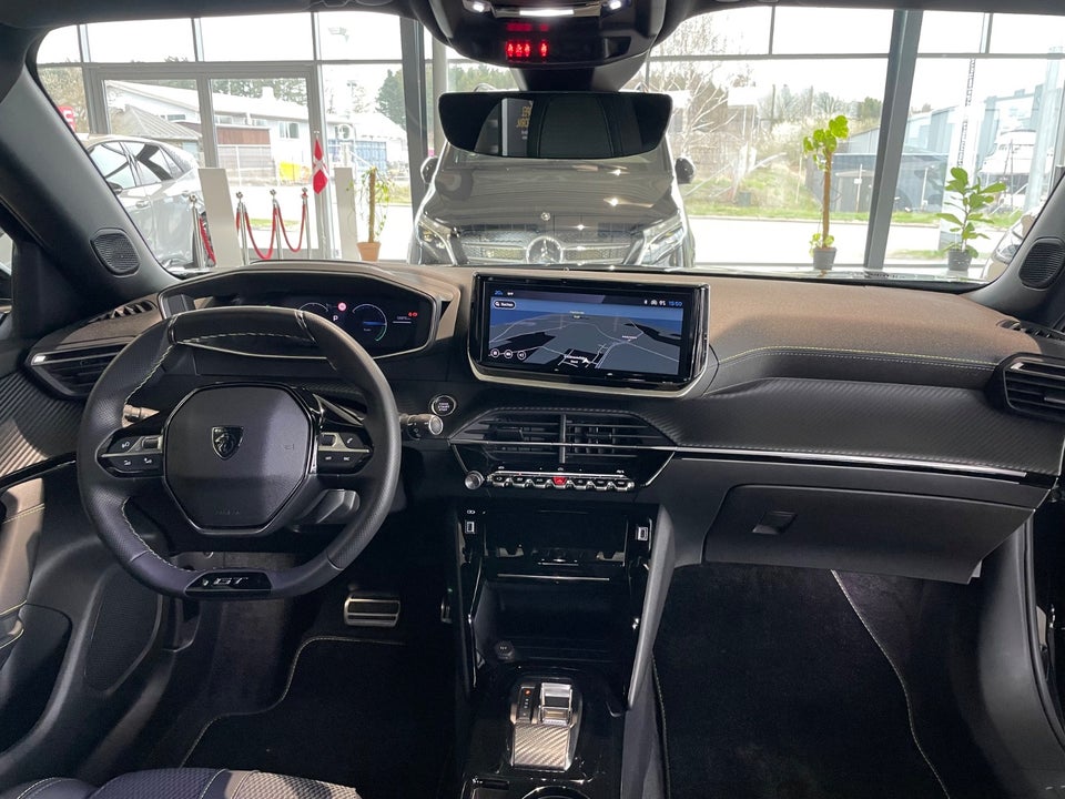 Peugeot e-2008 50 GT 5d