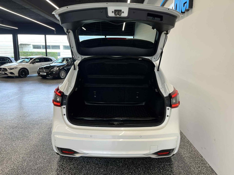 Nissan Qashqai 1,3 Dig-T 160 Tekna 5d