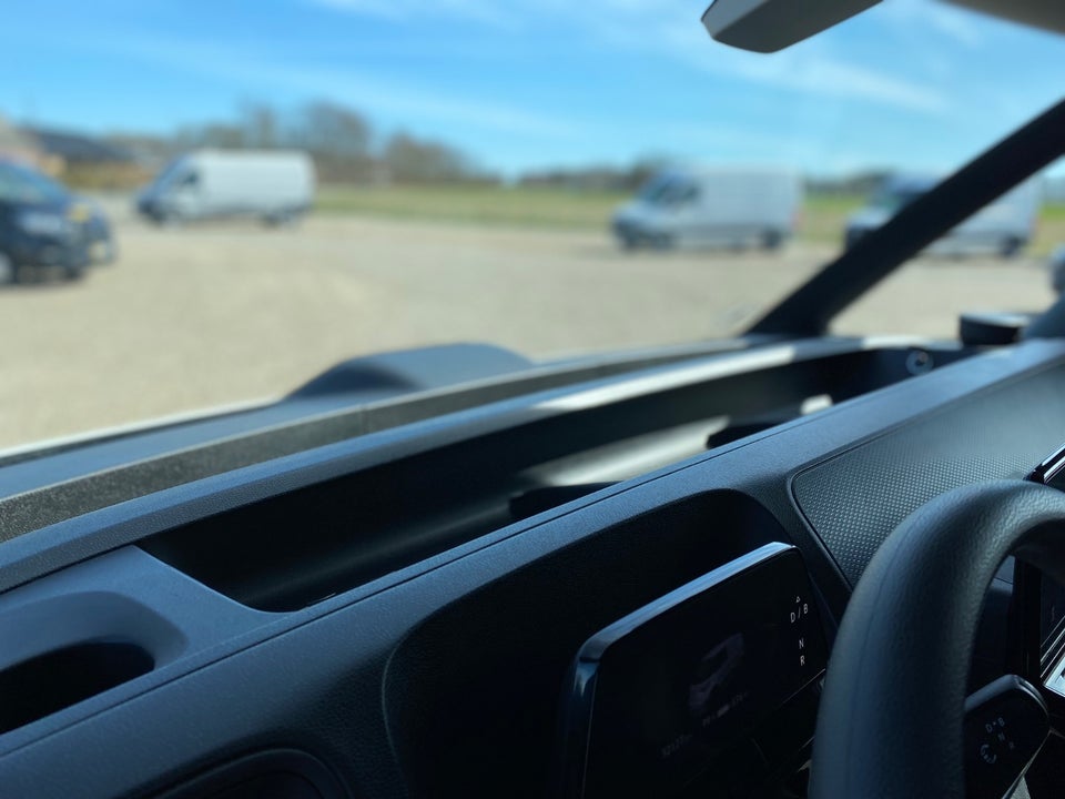 VW ID.Buzz 77 Style Van 5d