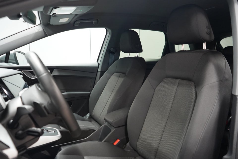 Audi Q4 e-tron 40 Advanced 5d