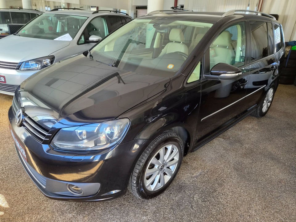 VW Touran 2,0 TDi 140 Comfortline DSG BMT 7prs 5d