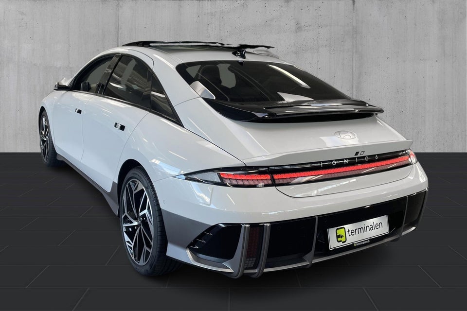 Hyundai Ioniq 6 77 Ultimate AWD 4d
