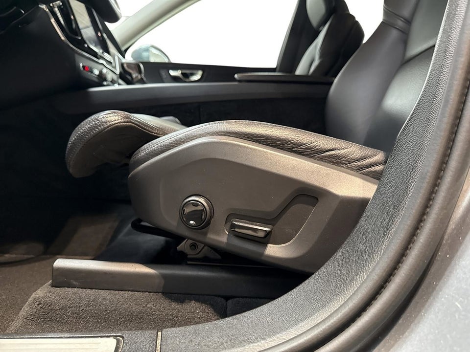 Volvo XC60 2,0 T4 190 Momentum aut. 5d