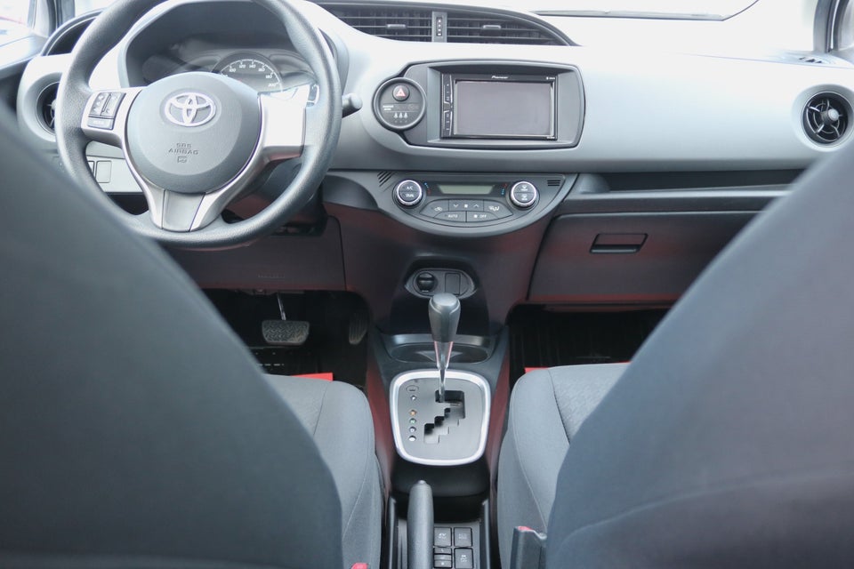 Toyota Yaris 1,5 Hybrid H1 e-CVT 5d
