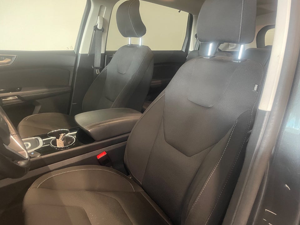 Ford S-MAX 2,5 HEV Titanium CVT 7prs 5d