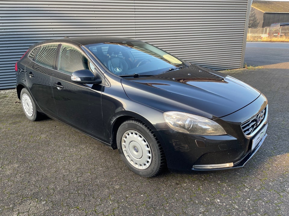 Volvo V40 1,6 D2 115 Kinetic 5d