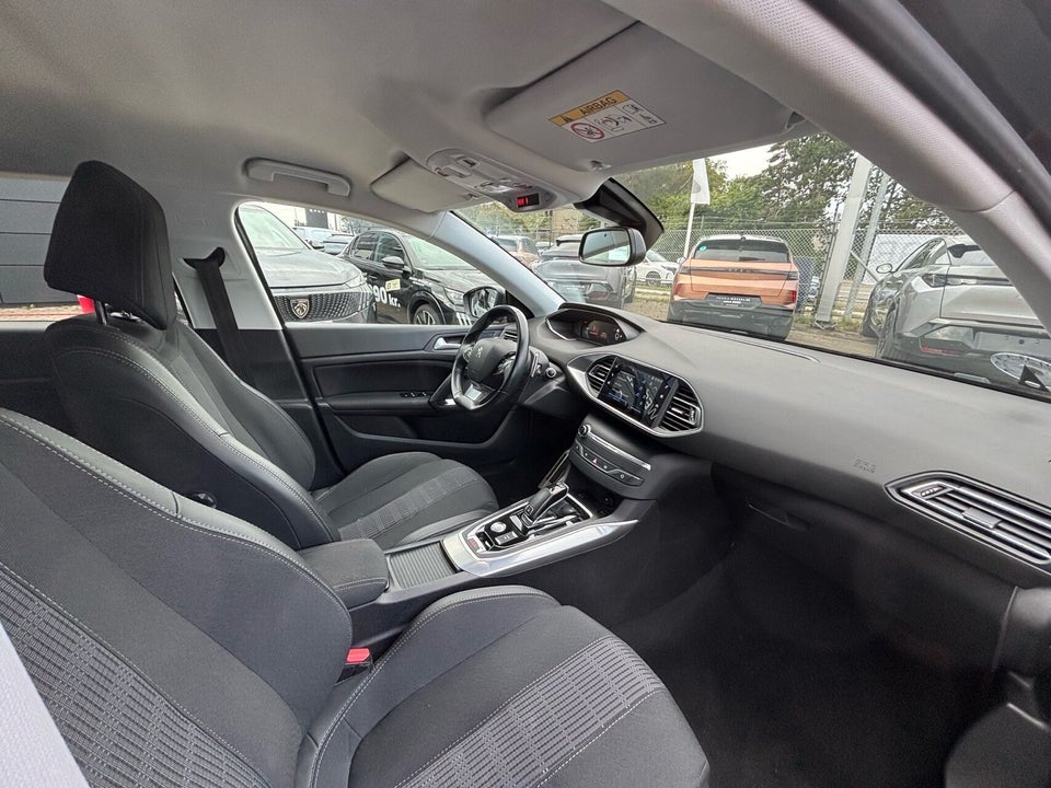 Peugeot 308 1,2 PureTech 130 Allure Pack EAT8 5d