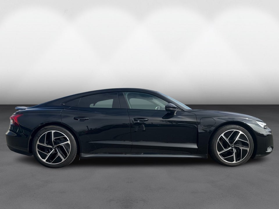 Audi e-tron GT quattro 4d