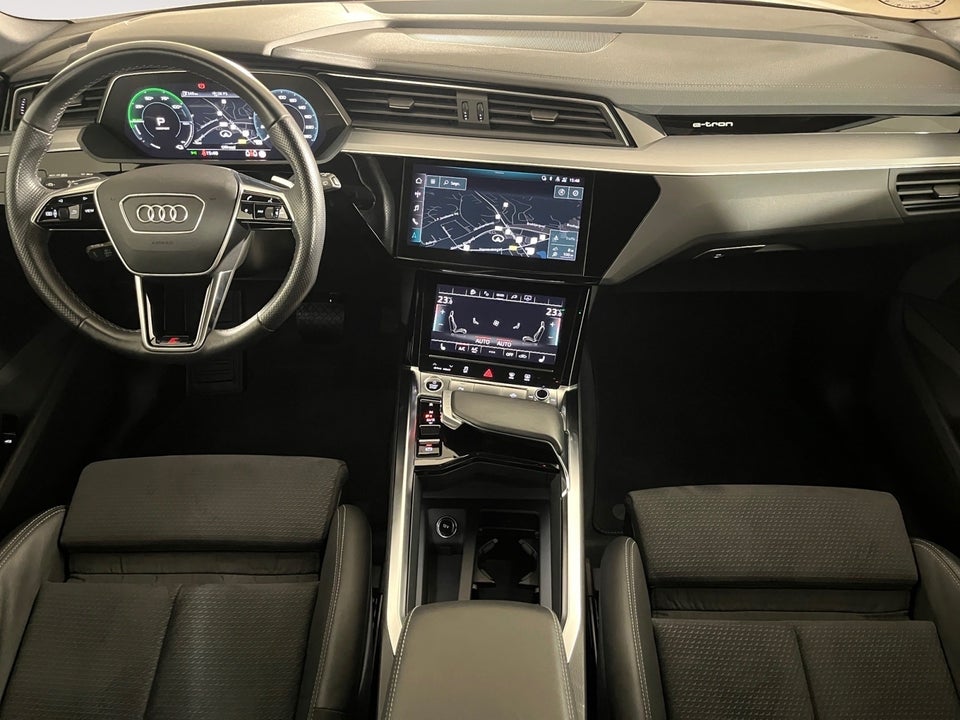 Audi e-tron 55 S-line quattro 5d