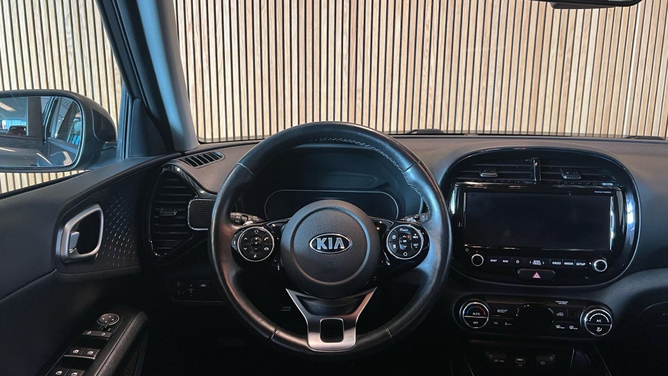 Kia e-Soul 64 Advance 5d