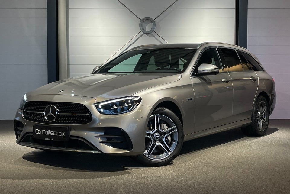 Mercedes E300 de 2,0 AMG Line stc. aut. 4Matic 5d