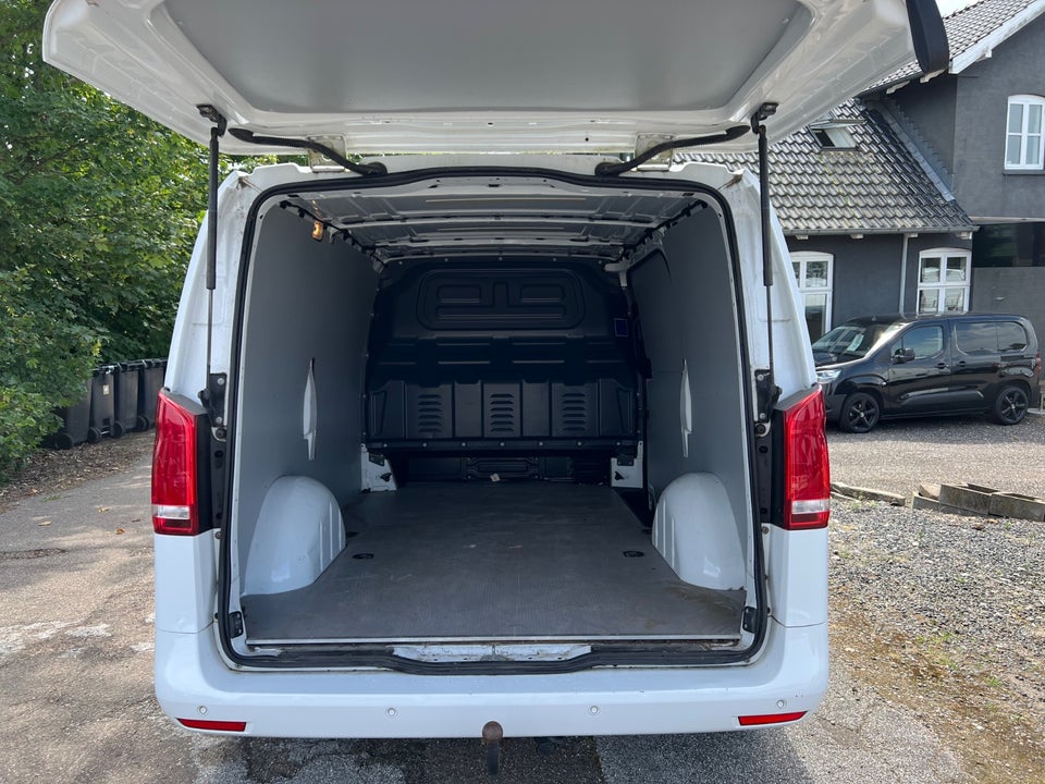Mercedes Vito 119 2,0 CDi Kassevogn aut. L RWD