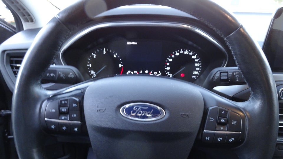 Ford Focus 1,5 EcoBlue ST-Line Business stc. aut. 5d