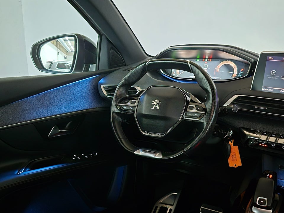 Peugeot 3008 1,6 e-THP 165 GT Line EAT6 5d