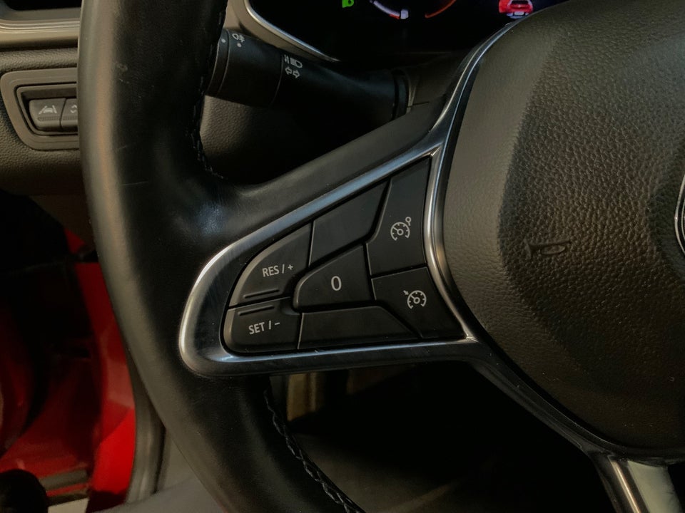 Renault Captur 1,6 E-Tech Intens 5d