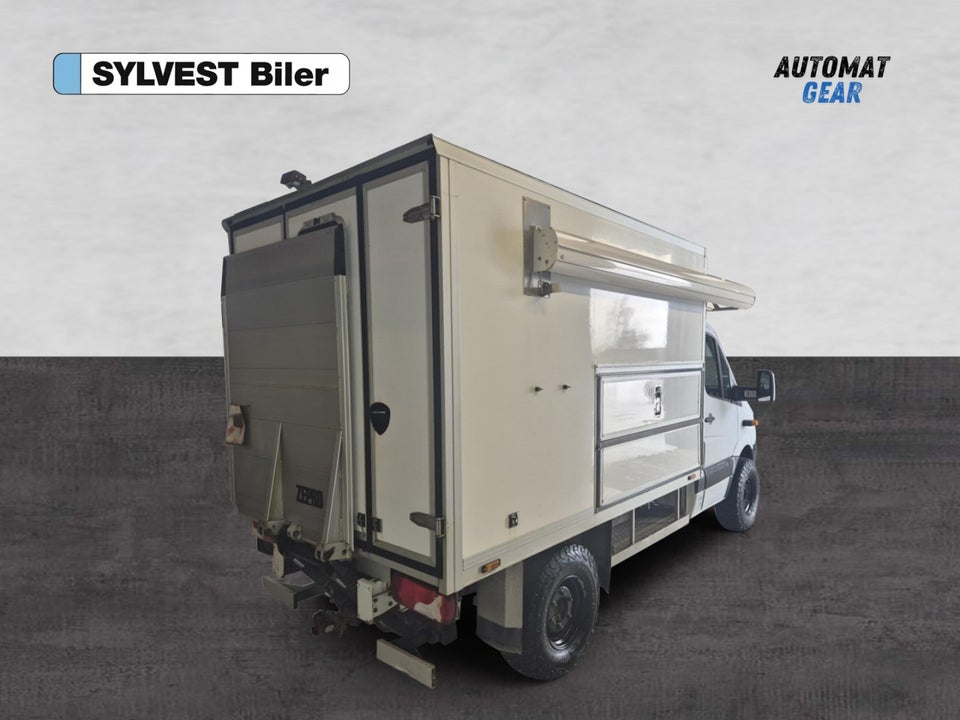 Mercedes Sprinter 319 3,0 CDi Alukasse m/lift 2d