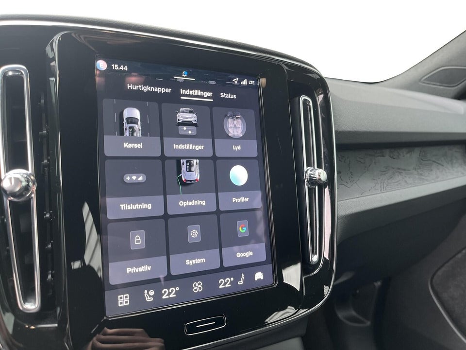 Volvo EX40 Extended Range Plus 5d