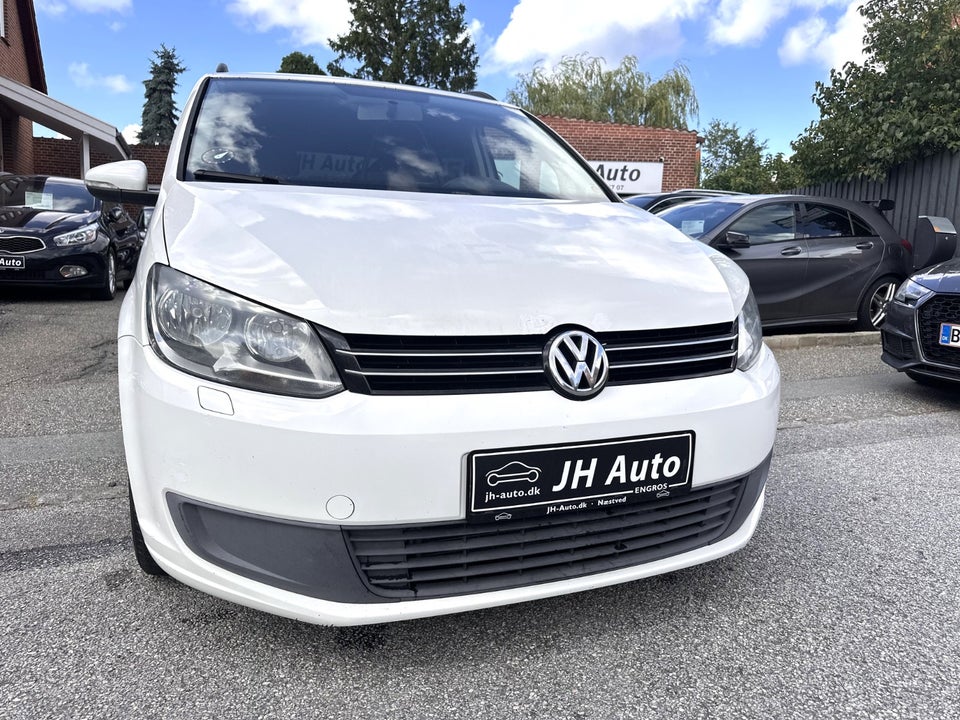 VW Touran 1,6 TDi 105 Trendline BMT Van 5d