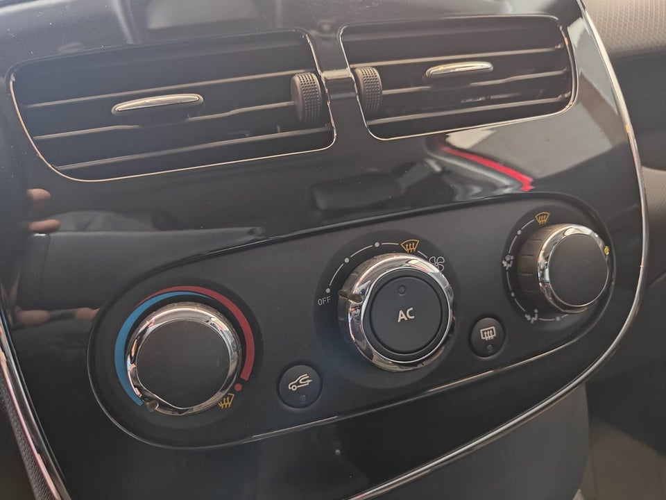 Renault Clio IV 1,5 dCi 75 Expression Sport Tourer Van 5d