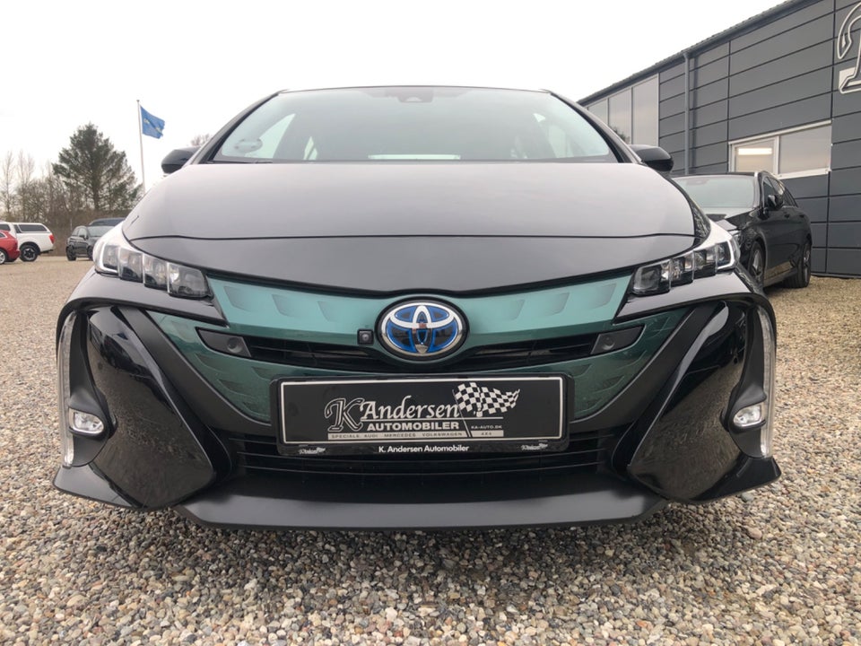 Toyota Prius 1,8 Plug-in Hybrid H3 Smart MDS 5d