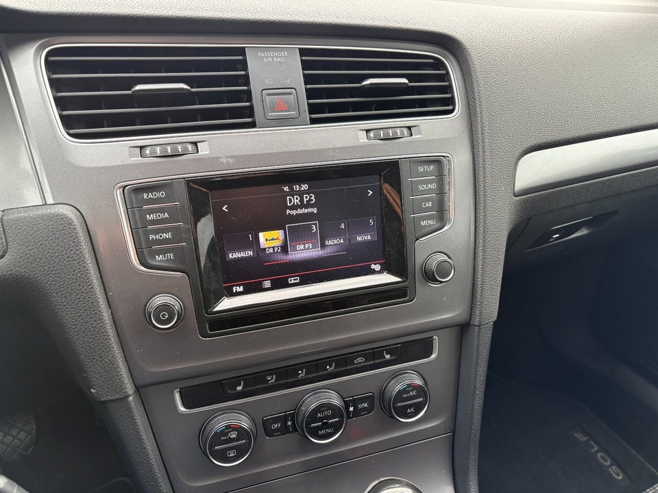 VW Golf VII 1,6 TDi 110 BlueMotion 5d