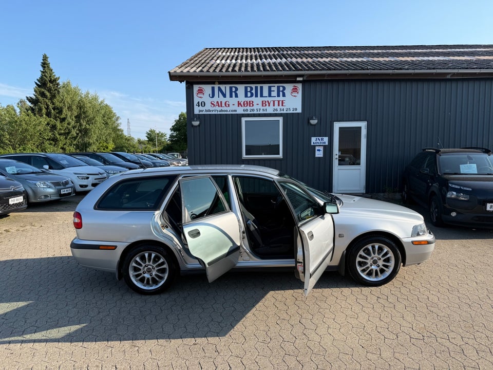 Volvo V40 1,8 Jubilæum 5d
