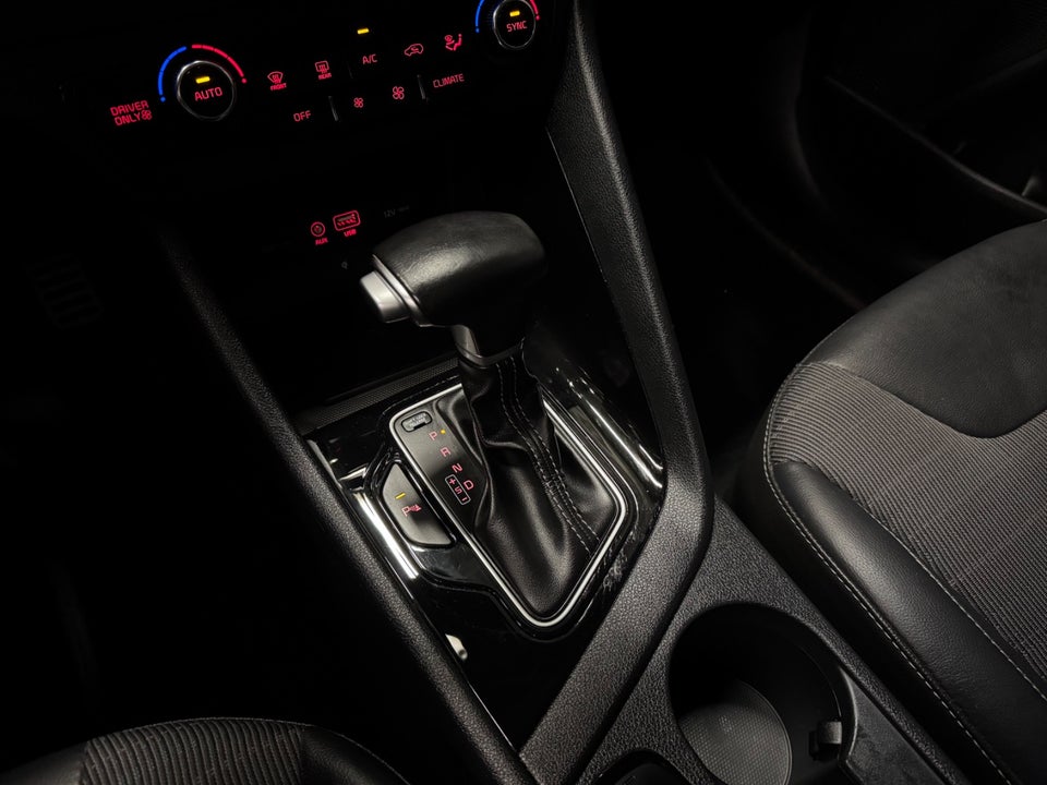 Kia Niro 1,6 HEV Advance DCT 5d