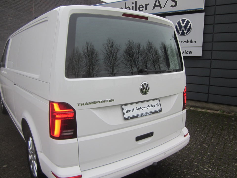 VW Transporter 2,0 TDi 150 Kassevogn DSG lang