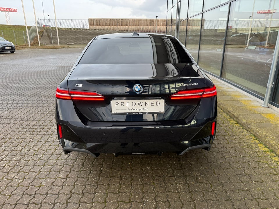 BMW i5 eDrive40 M-Sport 4d