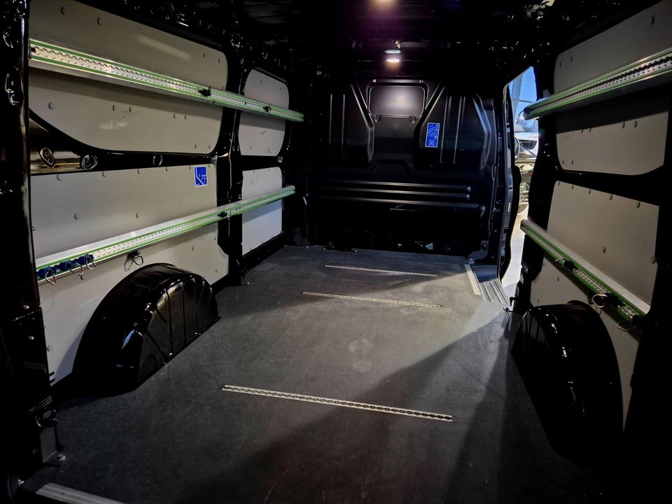 Ford Transit Custom 320L 2,0 EcoBlue Trend