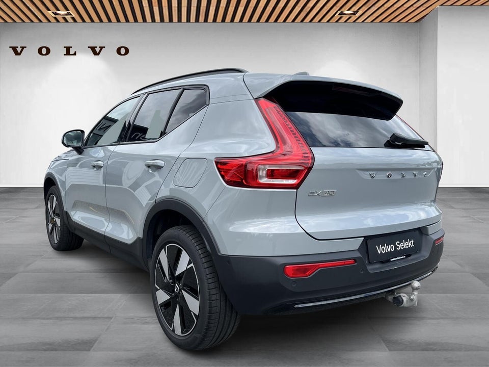 Volvo EX40 Extended Range Core 5d