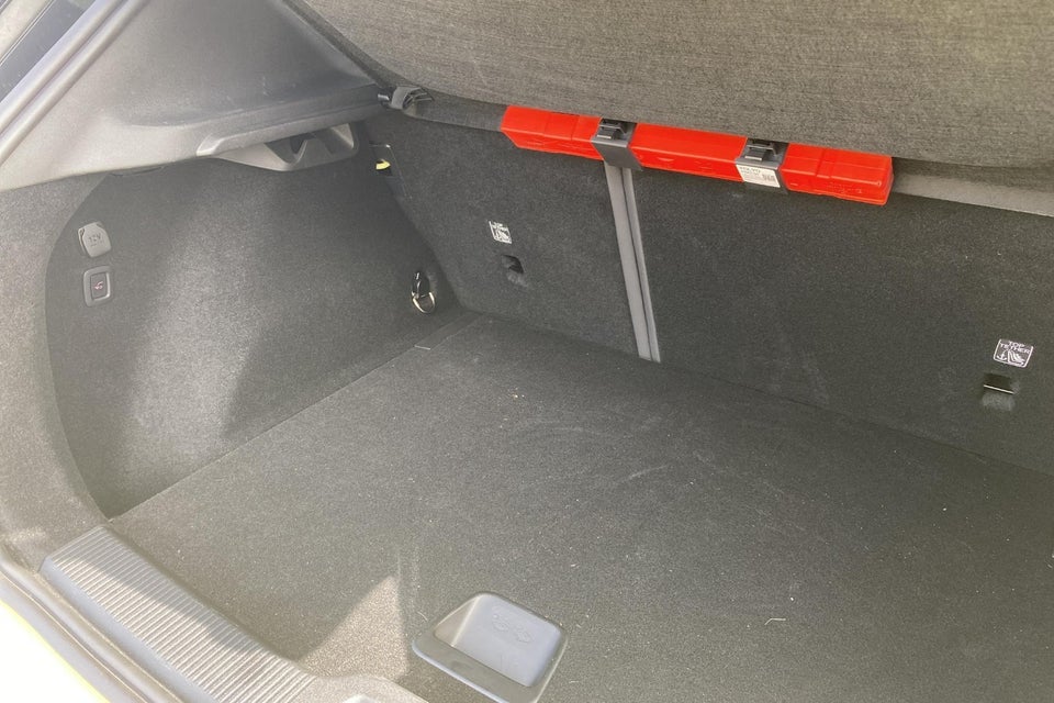 Volvo EX30 Standard Range Plus 5d