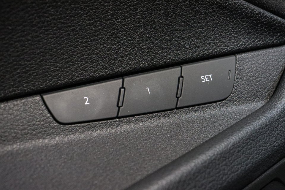 Audi Q8 e-tron 55 S-line quattro 5d