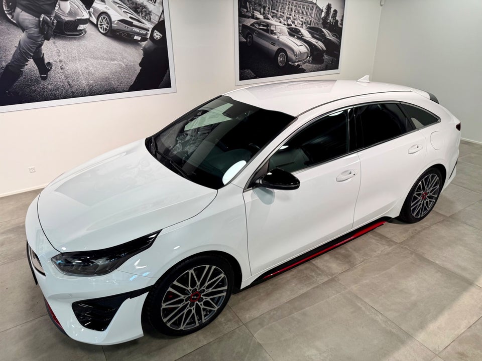 Kia ProCeed 1,6 T-GDi GT DCT 5d